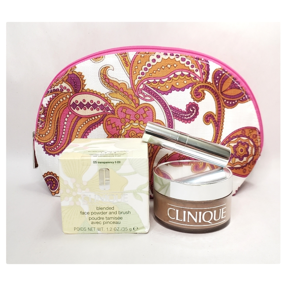 05 Clinique Blended Face Powder Transparency